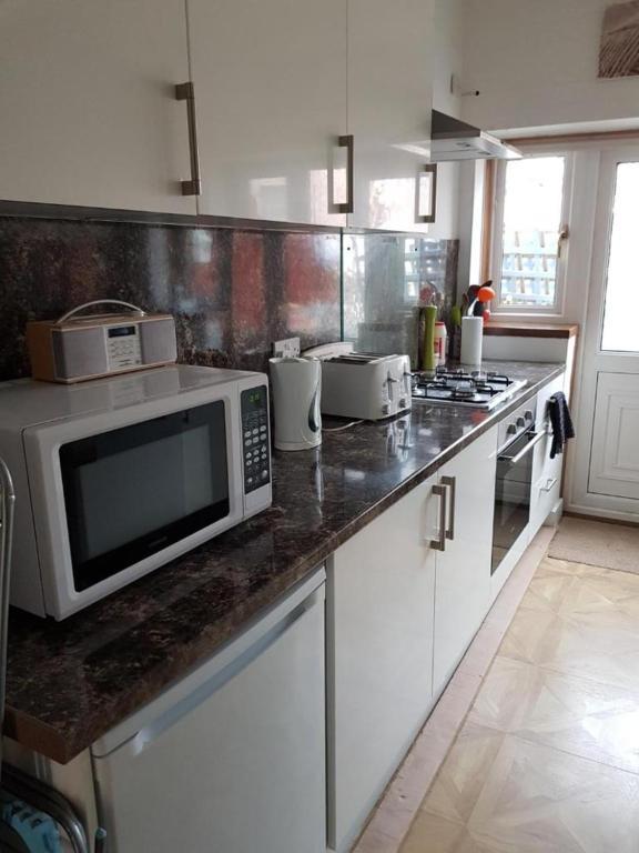 Carvetii - Gemini House - 4 Bed House Sleeps Up To 8 People Tillicoultry Exterior foto