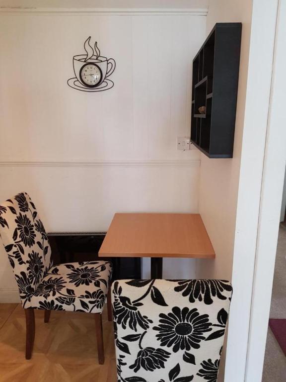 Carvetii - Gemini House - 4 Bed House Sleeps Up To 8 People Tillicoultry Exterior foto